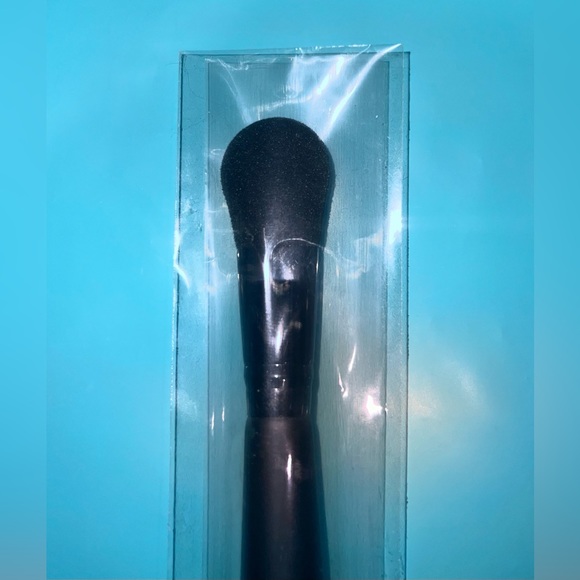 Algenist Reveal Dual Ended Powder Brush. Cheek, Bronze, Blush, Cover, Solid, Fix - Picture 5 of 5